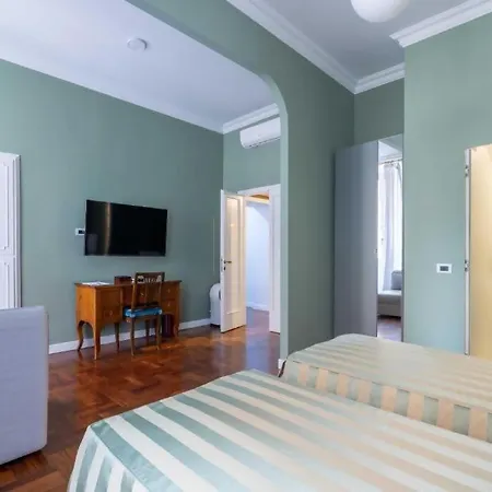 4 Fontane Private * Rome