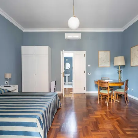 4 Fontane Private Apartment *